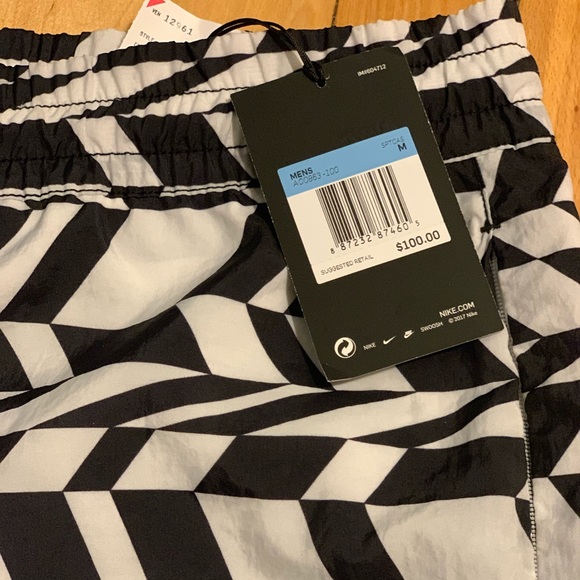 COPY - Nike Woven BIG SWOOSH Joggers Zipper CAMO … - Picture 4 of 8